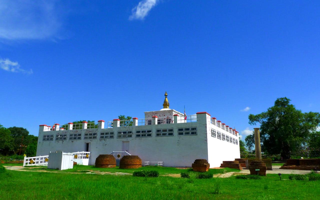 Yoga Tour in Nepal: Popular Destinations for Himalayan Yoga Experience