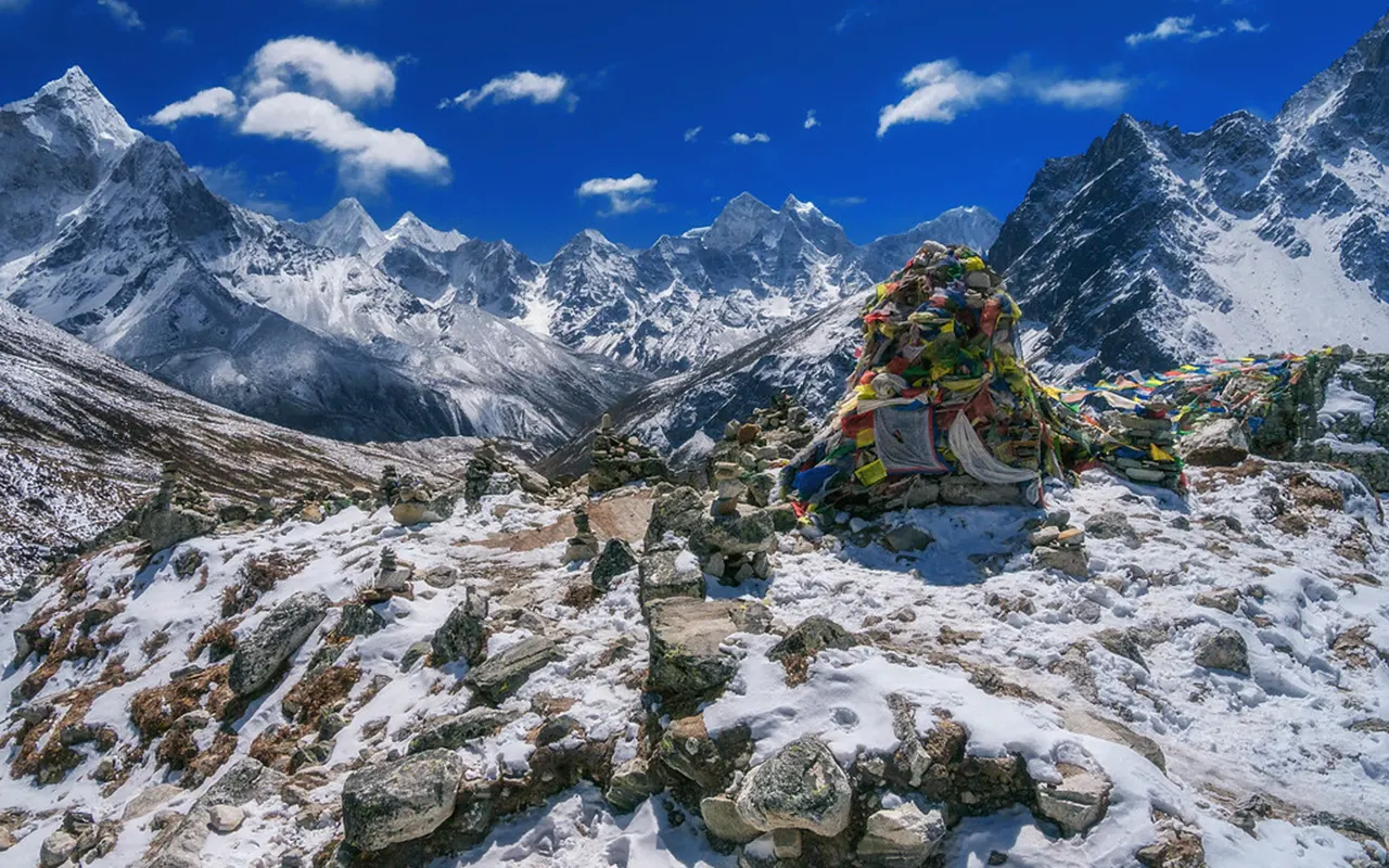 Everest Base Camp Trek Best Time : Complete Seasonal Guide for Trekkers 1 Everest Trek Best Time