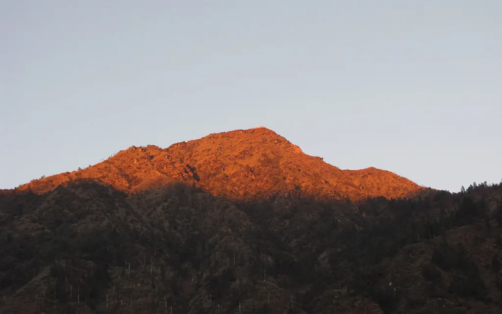 Ama Yangri Trek: Everything You Need to Know Before Visiting Helambu’s Highest Viewpoint 5 Ama Yangri Sunrise View