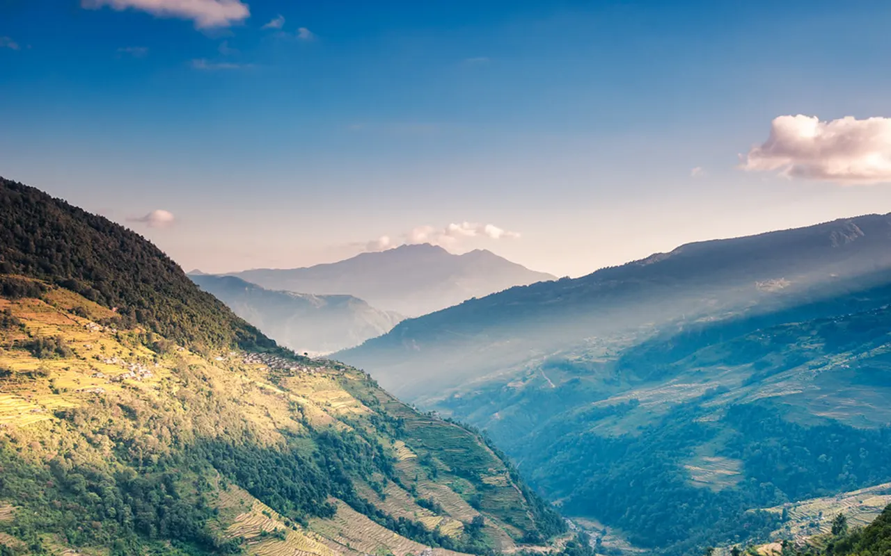 Ghorepani Poon Hill Trek Package Cost 2026-2027: Permits, Guide, Food, Accommodation & Transport 2 Ghorepani Poon Hill Trek Trail