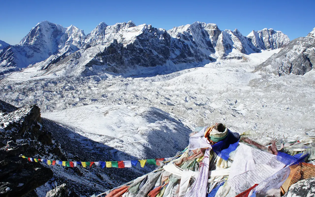 Everest Short Trek vs classic Everest Base Camp Trek: Which One Is Right for You? 3 View from Kala Patthar